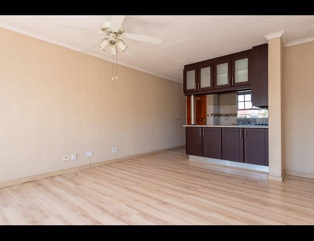 3 BEDROOM TOWNHOUSE FOR SALE IN MEYERSDAL